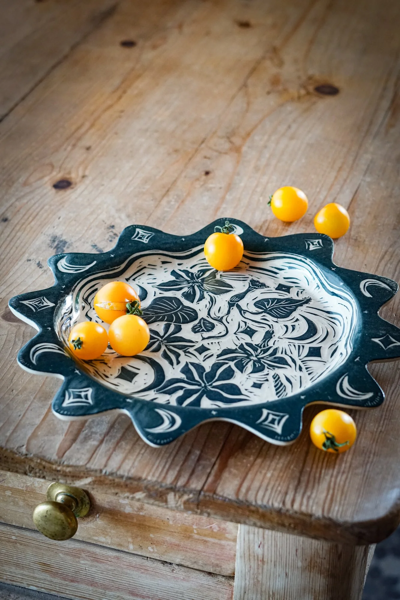 BlankEarth-Plate-Moonflower-6.JPG