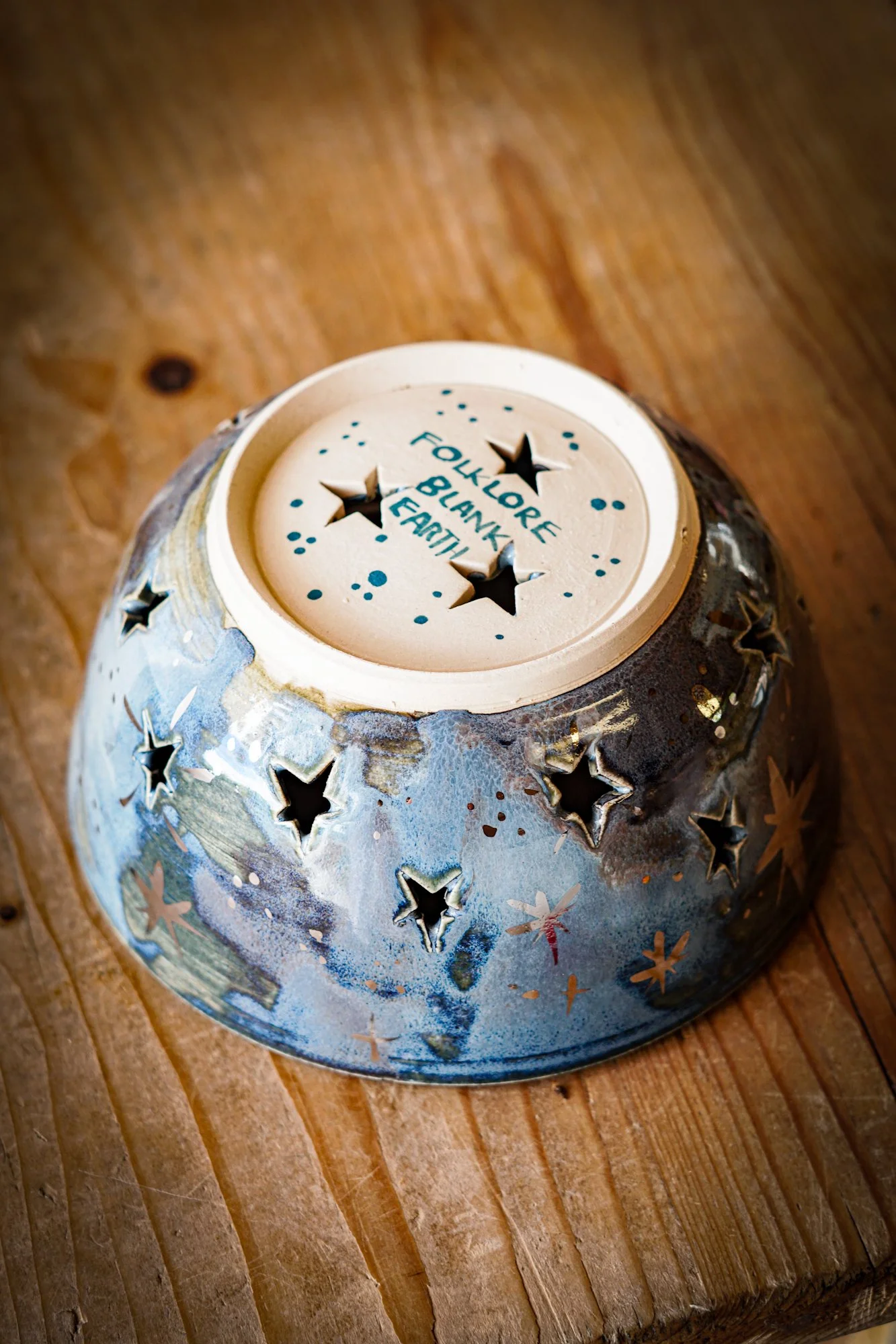 BlankEarth-berry-bowl-blue-3.JPG