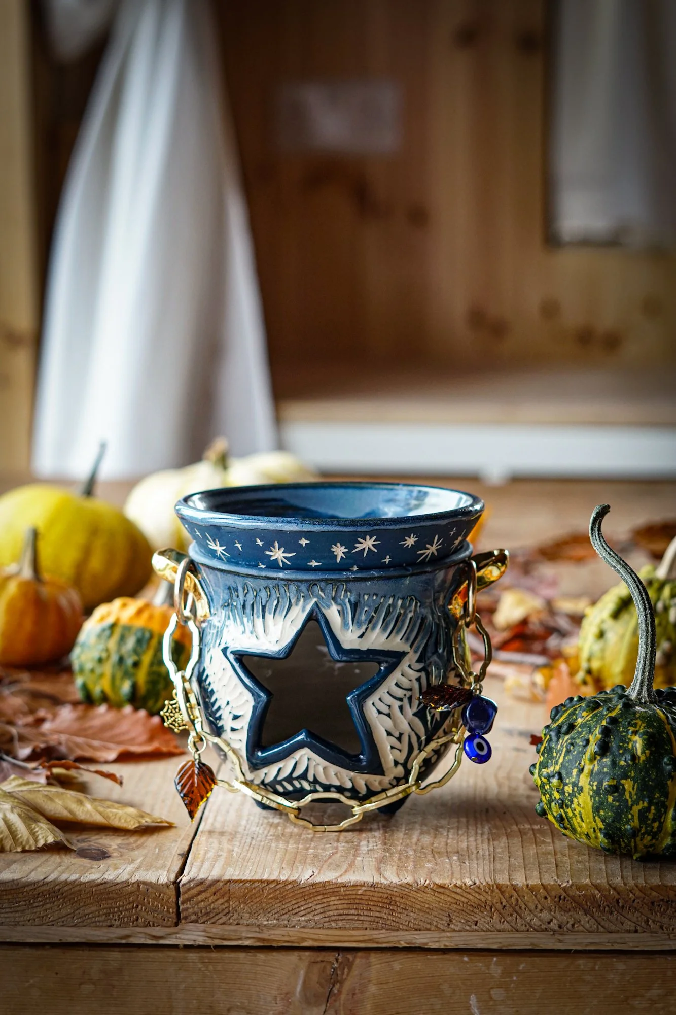 BlankEarth-cauldron-star-04.JPG