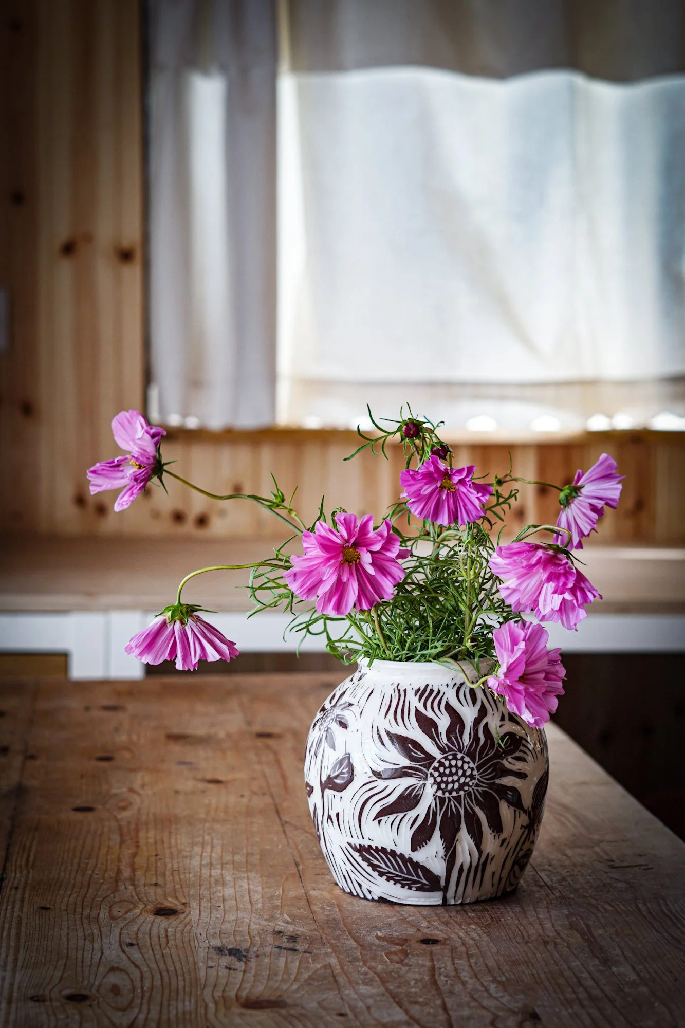BlankEarth-vase-porcelain-09.JPG