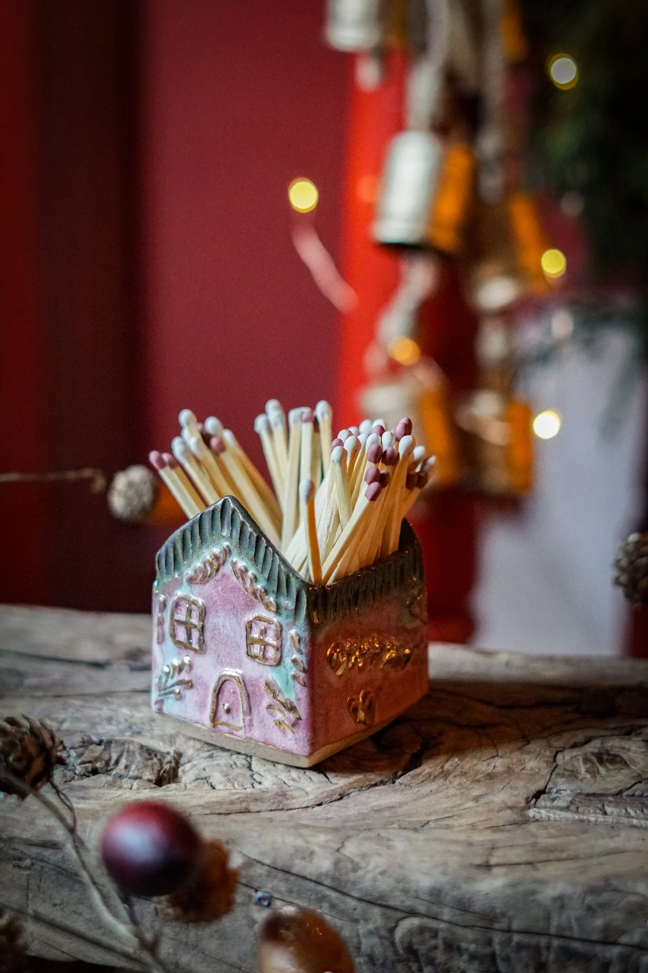 match-cottage-gingerbread-pink-3.JPG