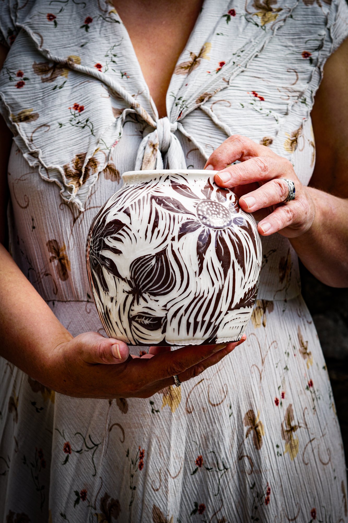 BlankEarth-vase-porcelain-10.JPG