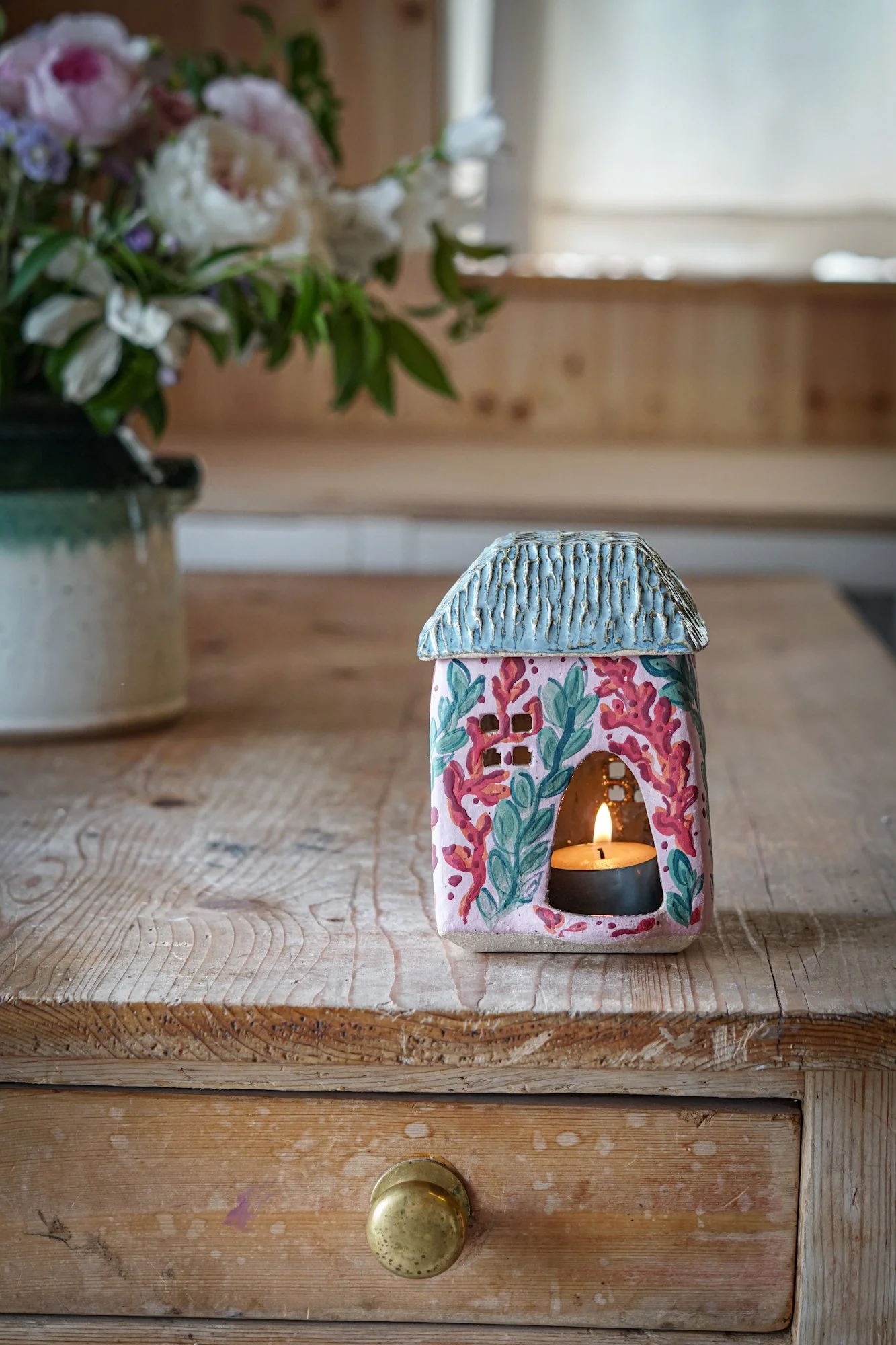 wax-cottage-coral-07.JPG