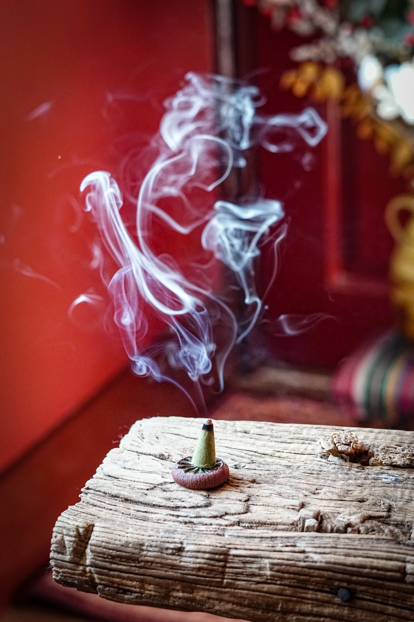 incense-acorn-green-white-08.JPG