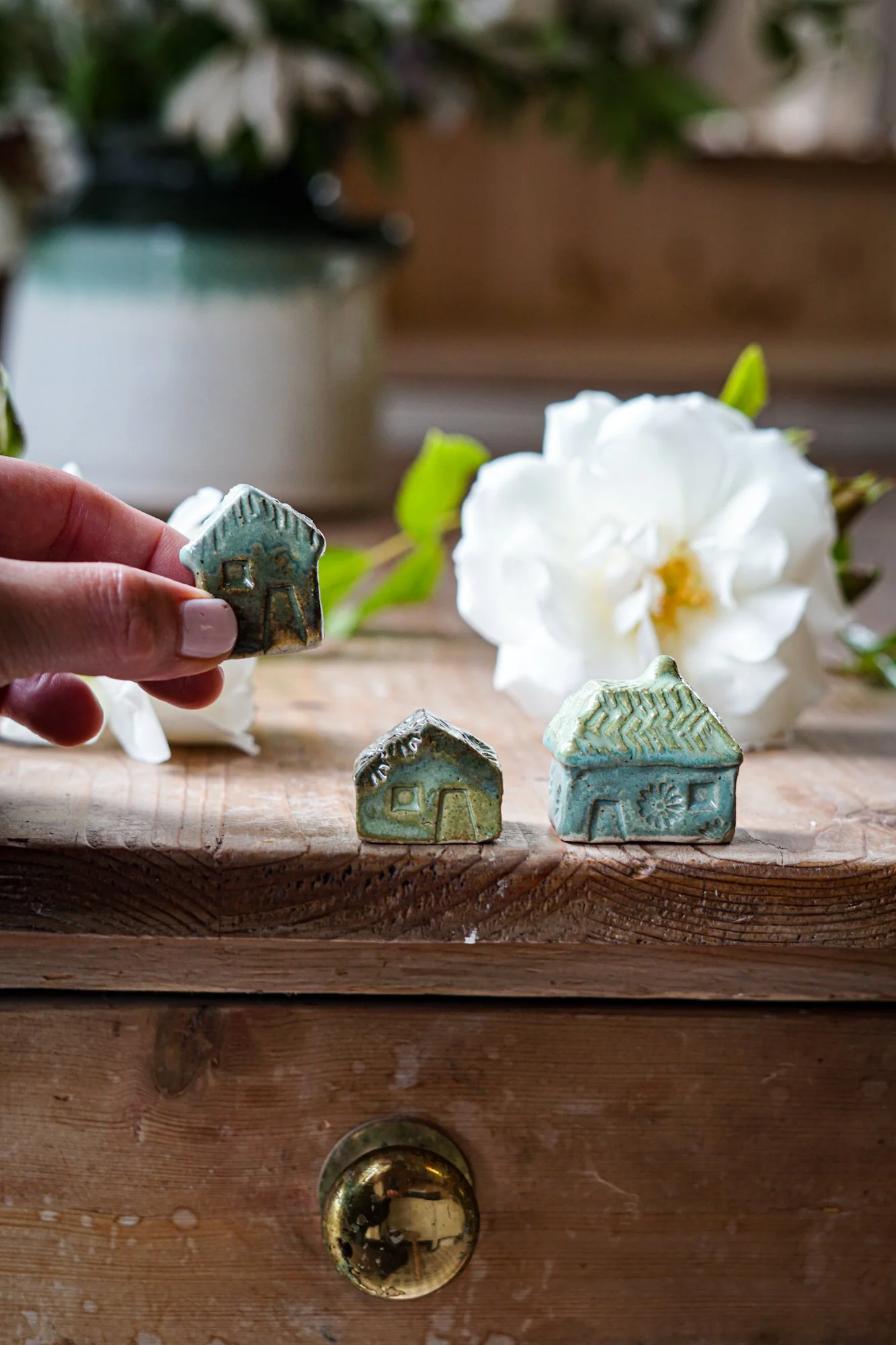 tiny-cottage-green-2.JPG