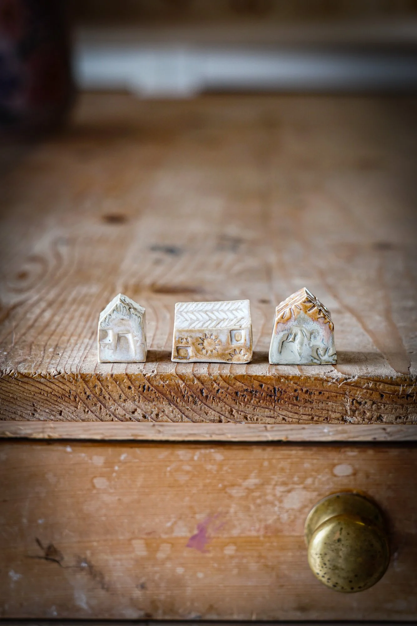 BlankEarth-mini-cottage-neutrals-1.JPG