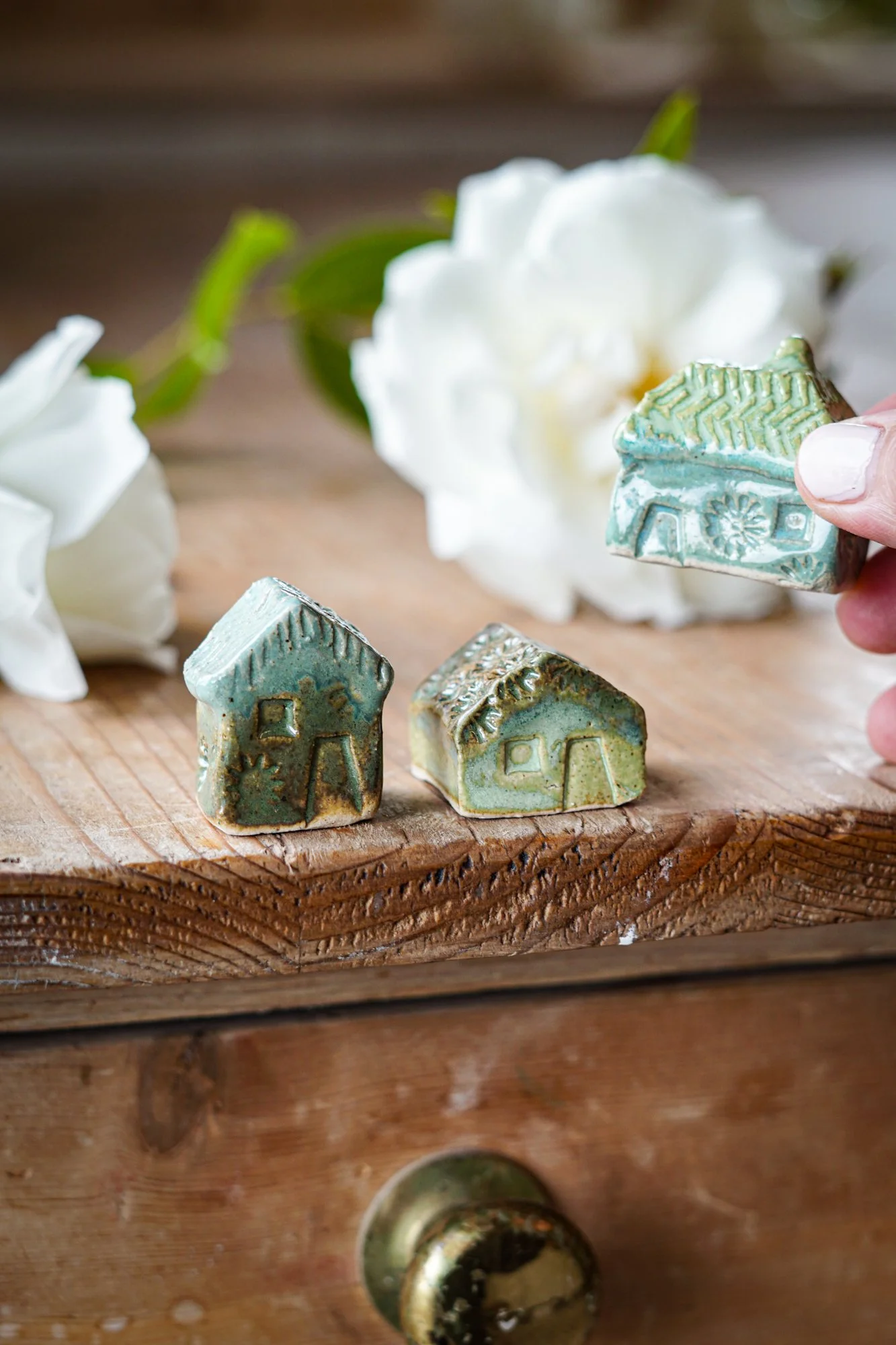 tiny-cottage-green-3.JPG