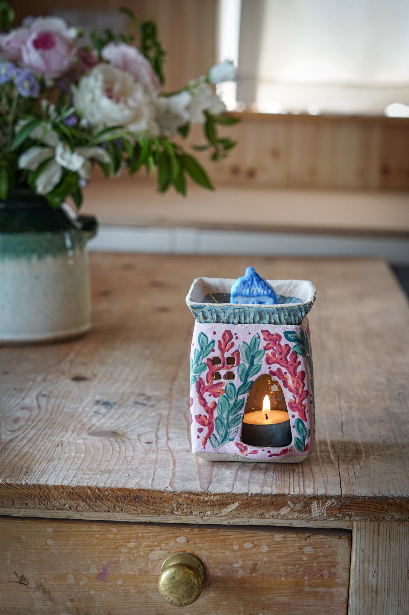 wax-cottage-coral-09.JPG