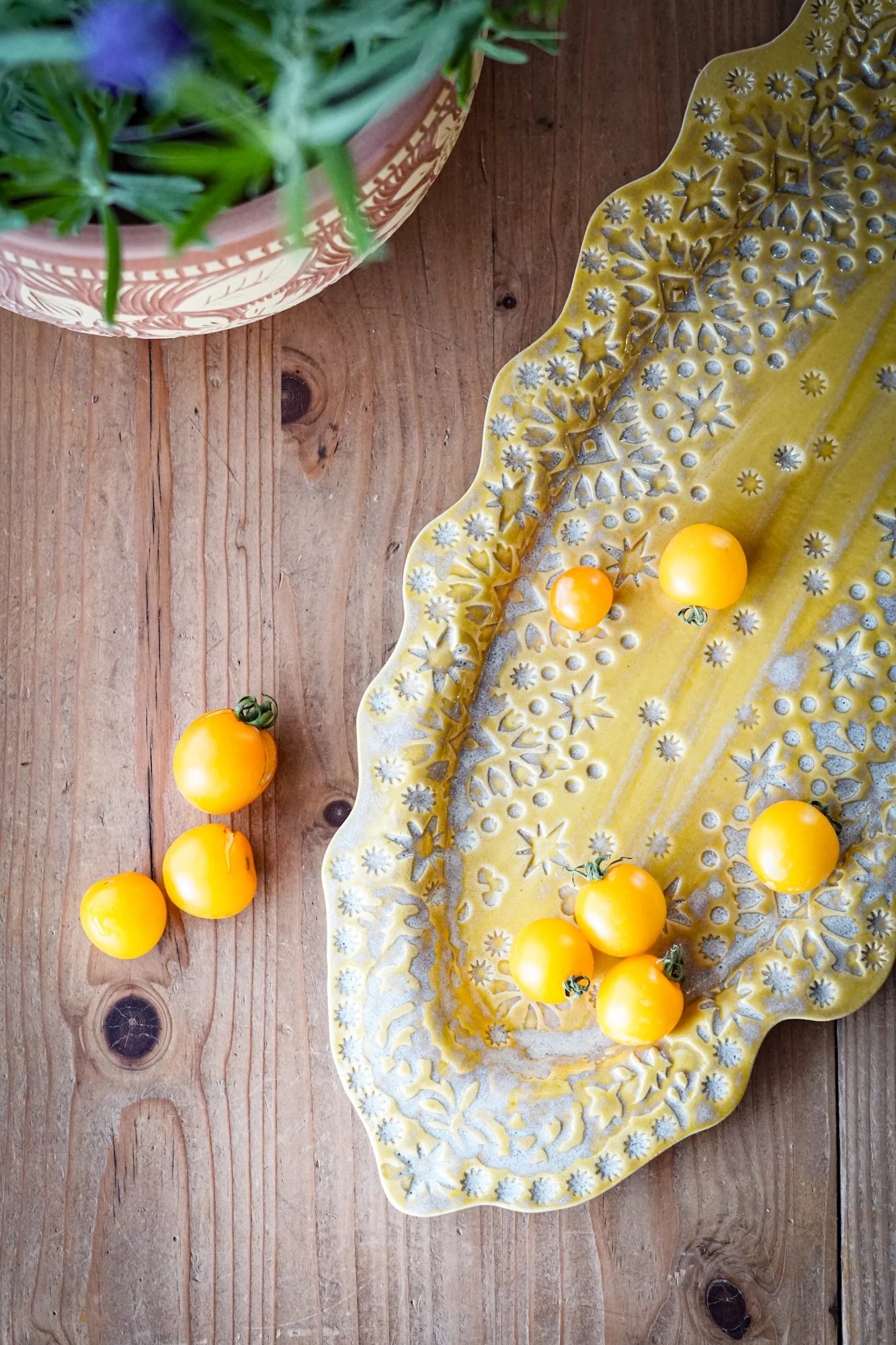 BlankEarth-CelestialPlatter-yellow-07.JPG