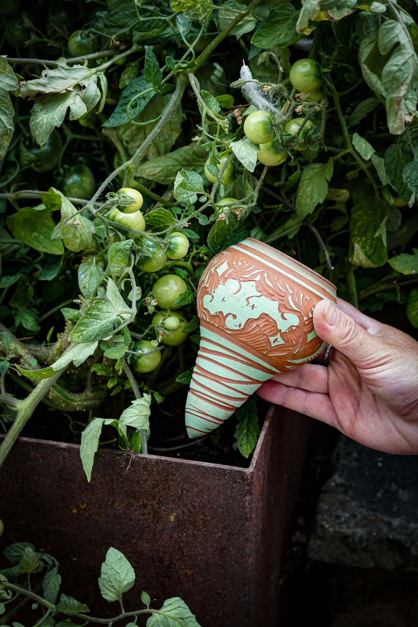 BlankEarth-waterer-green-8.JPG