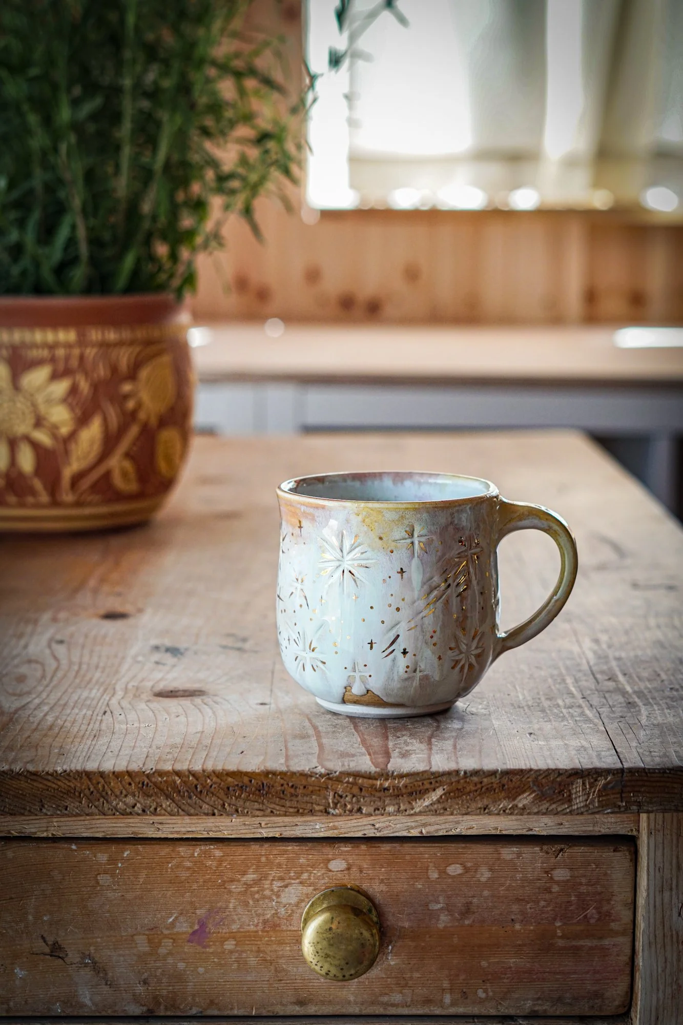 BlankEarth-CelestialMug-Yellow-04.JPG