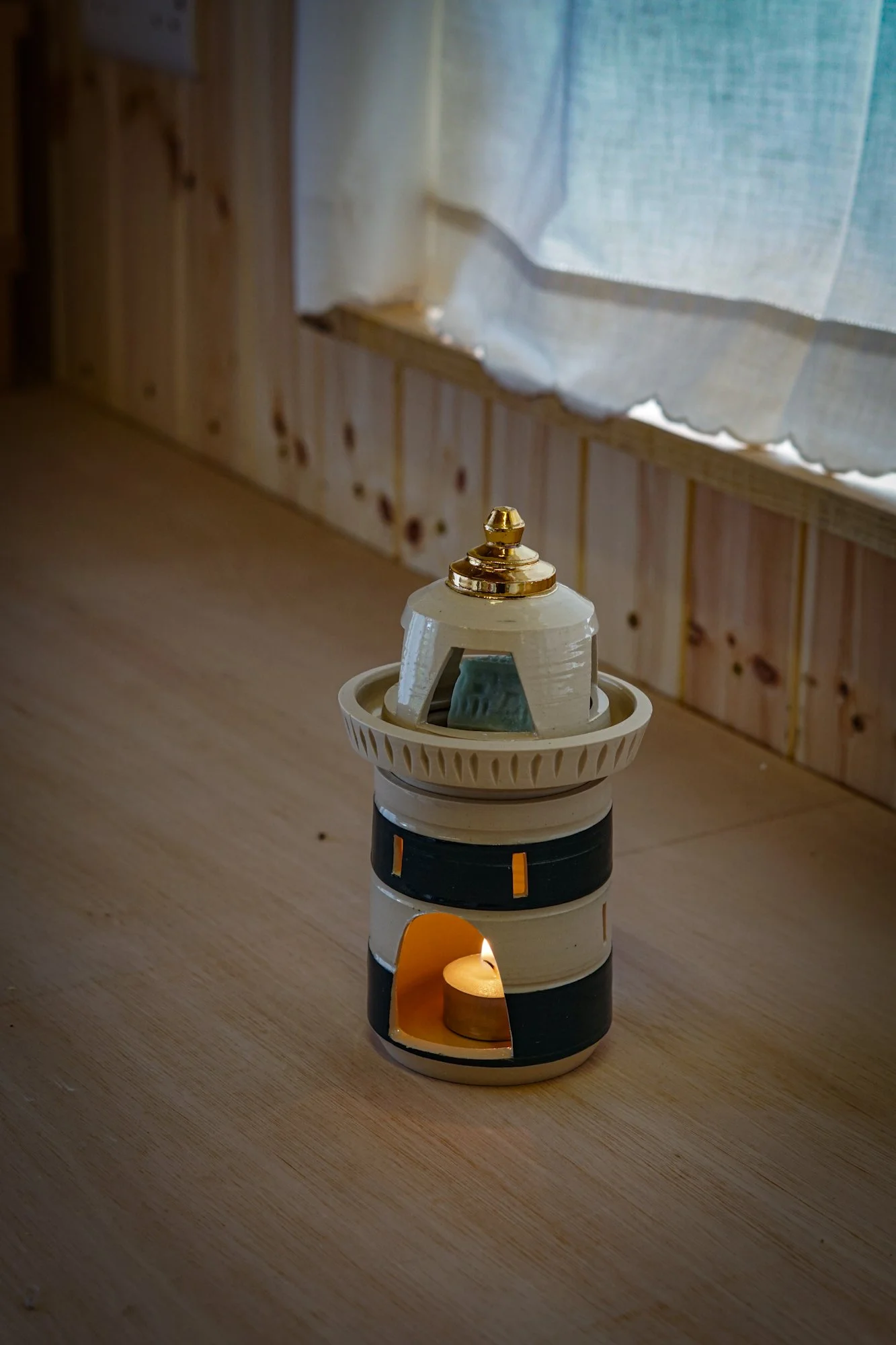 lighthouse-green-06.JPG