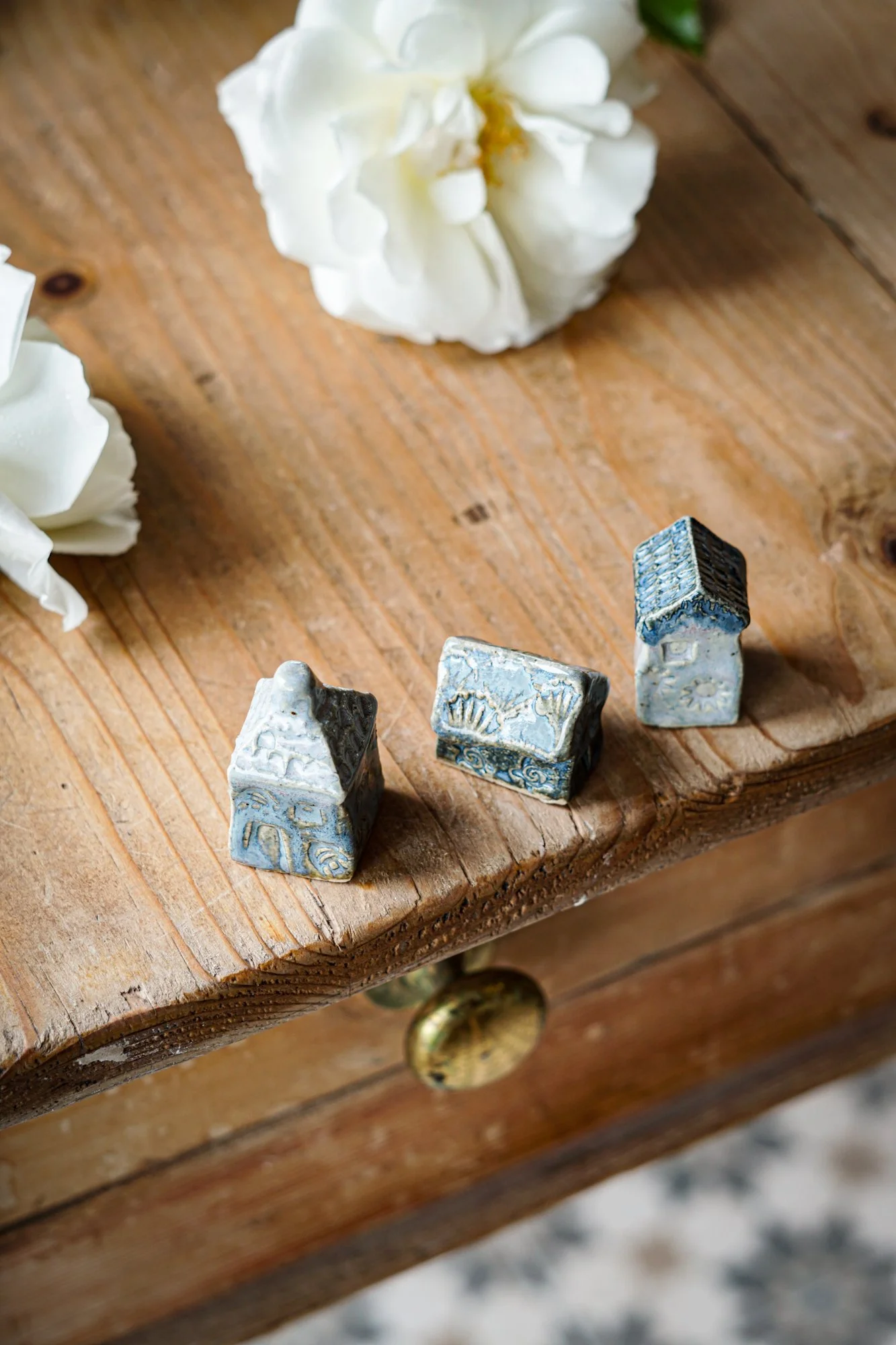 tiny-cottage-blue-4.JPG