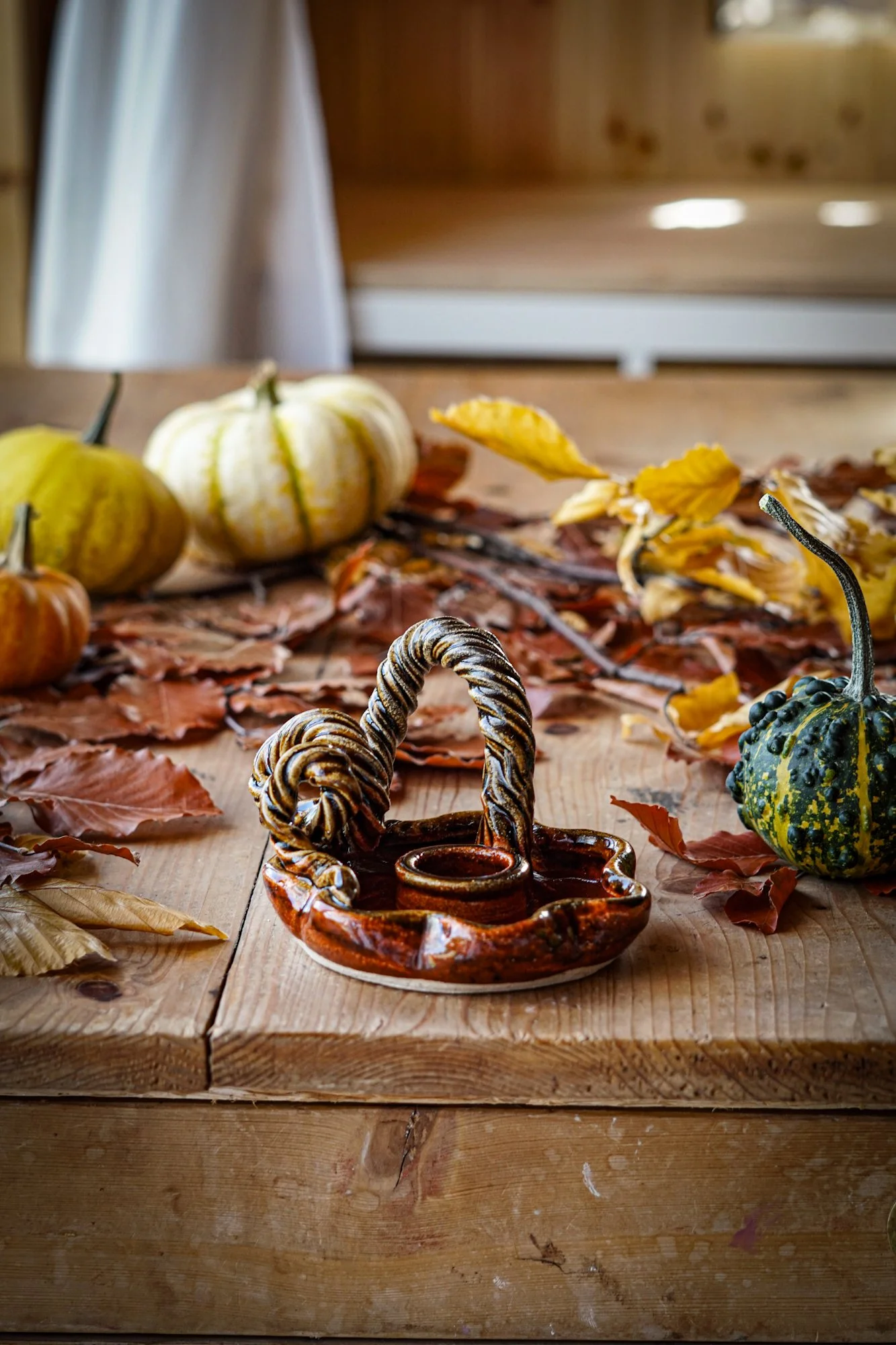 BlankEarth-pumpkin-candle-brown-4.JPG