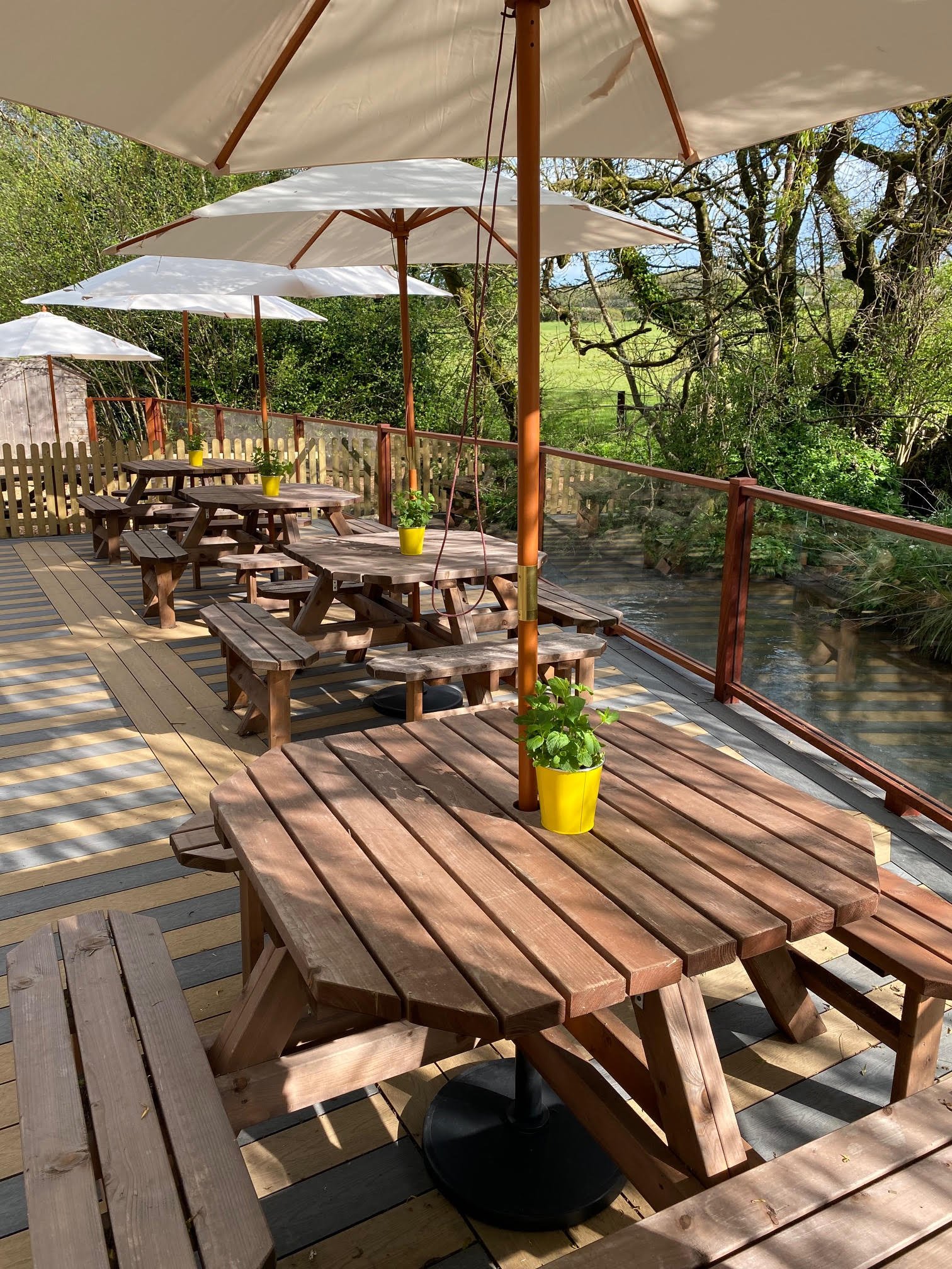farmshop decking.jpg