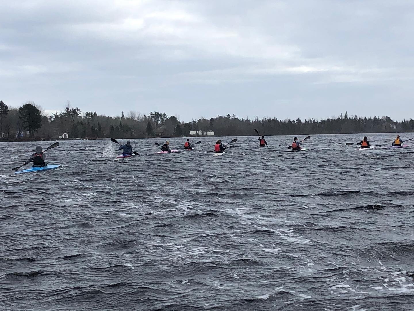 Christmas Day paddle for our Orenda athletes. It was a bit windy, but great to be on the water for the last paddle of 2020 &hearts;️🎄#wepaddle