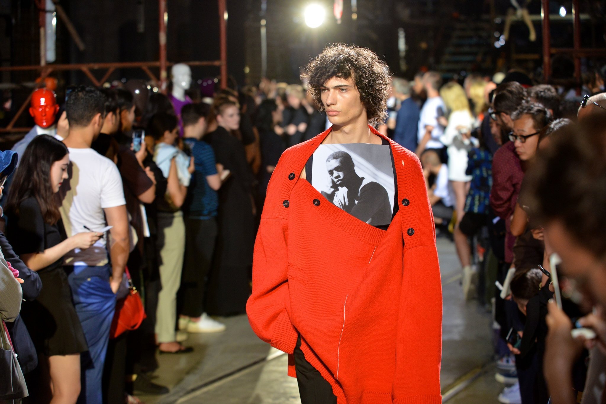 Robert Mapplethorpe / Raf Simons — ARTESTAR Robert Mapplethorpe / Raf Simons — ARTESTAR
