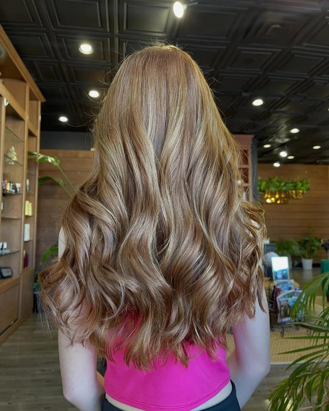 We believe in healthy hair and high standards 💅
Artist: @mollyalycecasso