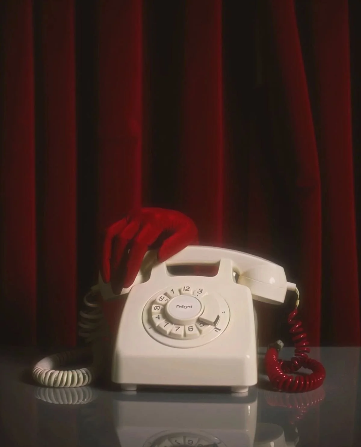 Call your Valentine 💋 (it&rsquo;s us).