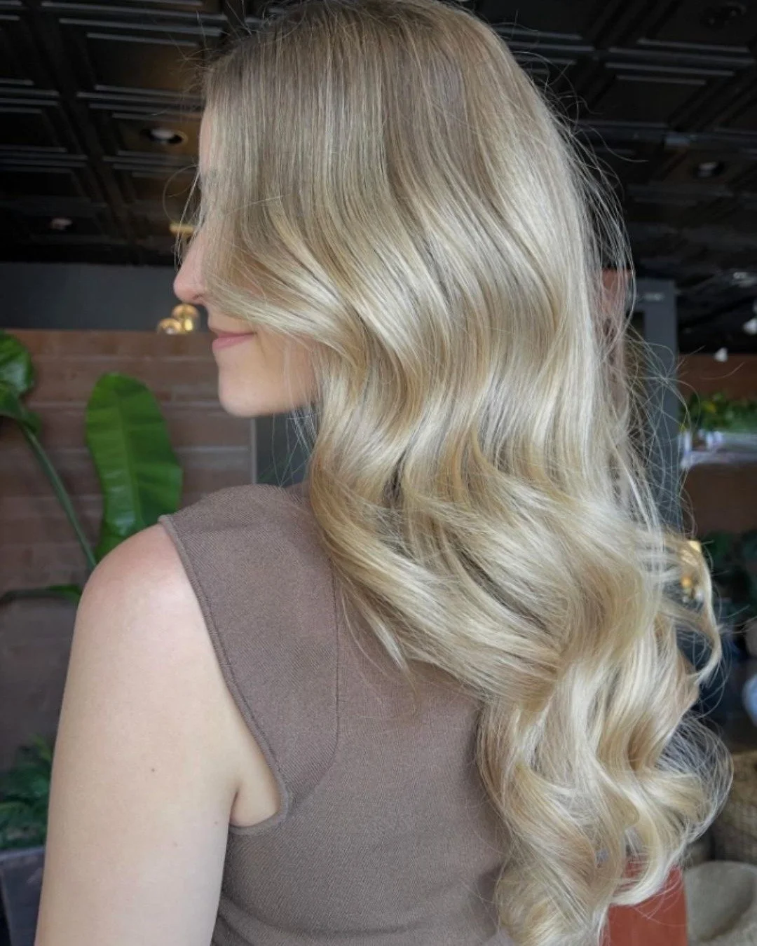 Blonde and Beautiful 💛
Artist: @mollyalycecasso