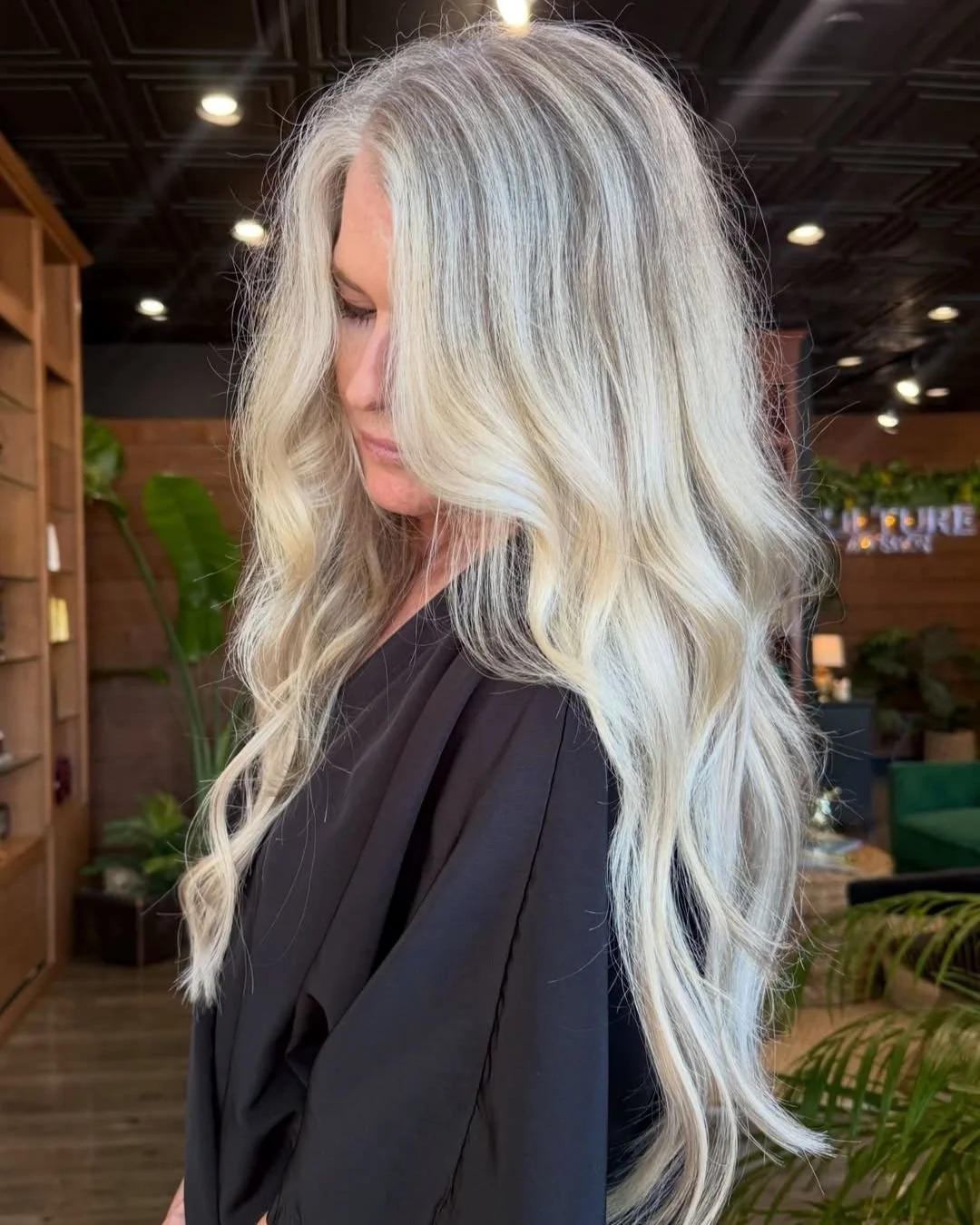 What extensions..?
Service: custom extensions, and color.

Artist: @jcolorstudio_atx