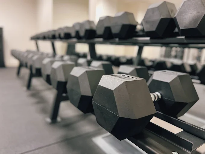 Hexagonal dumbbells to suits your weight lifting needs