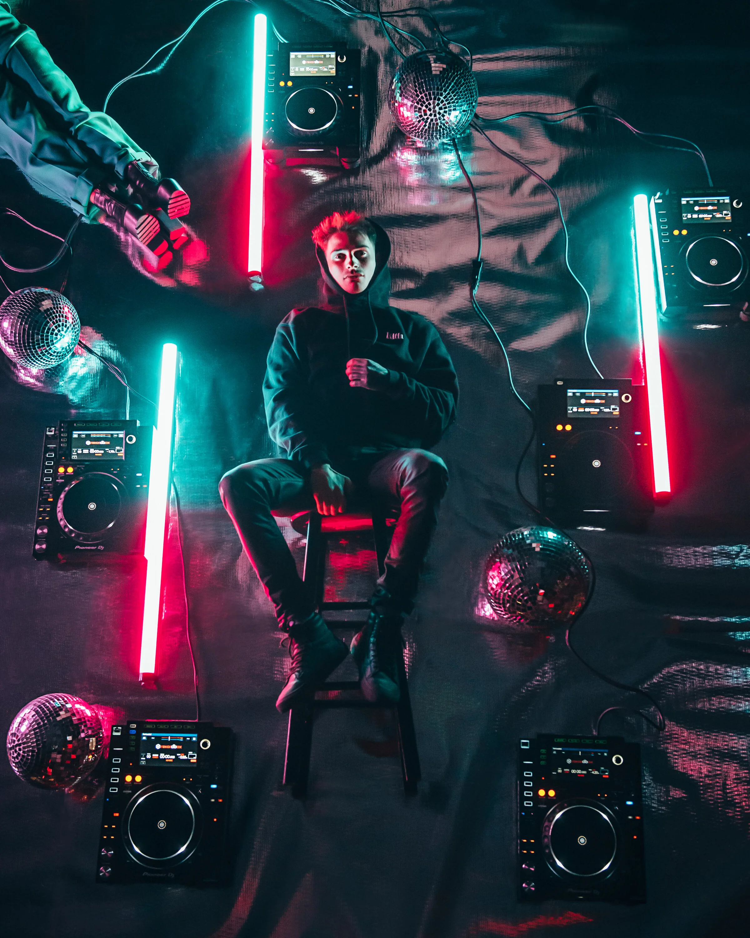 shoot DJ-152-Modifier.jpg