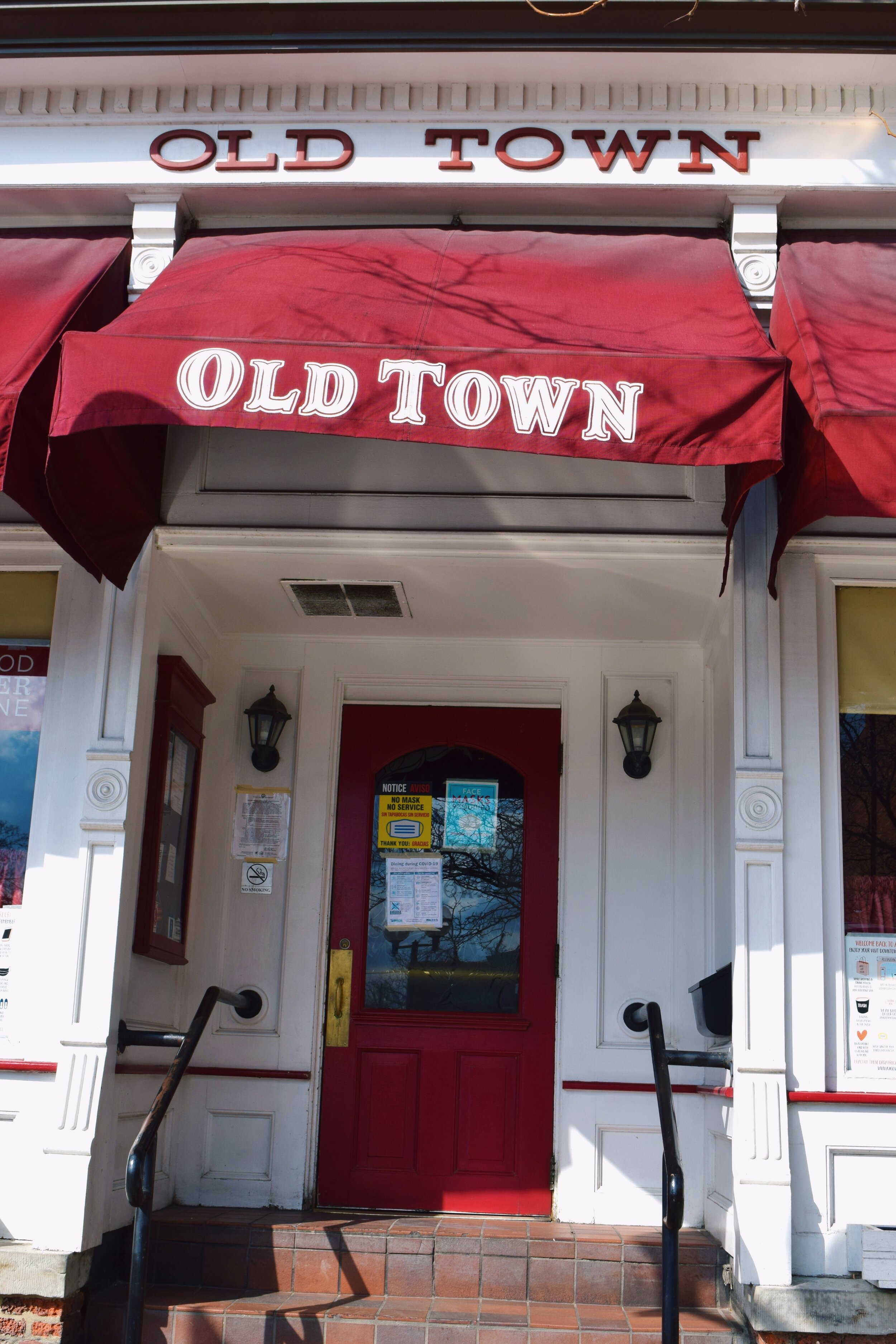 Picture of Old Town Tavern front door