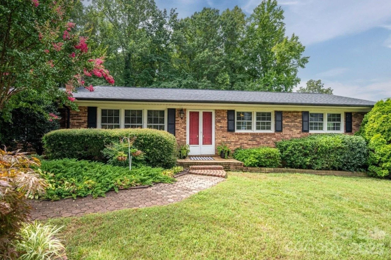 Bessemer City, NC | Outdoor Furniture, Holiday Decor, Tools, & More!