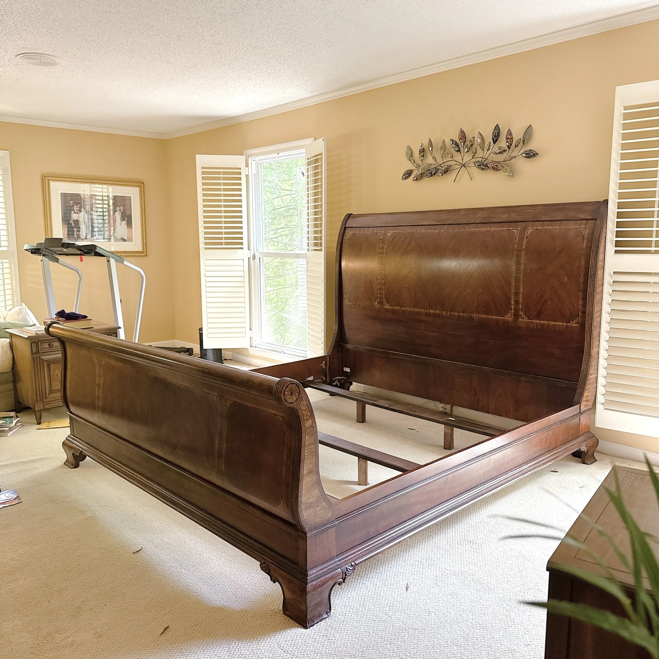 King Sleigh Bed