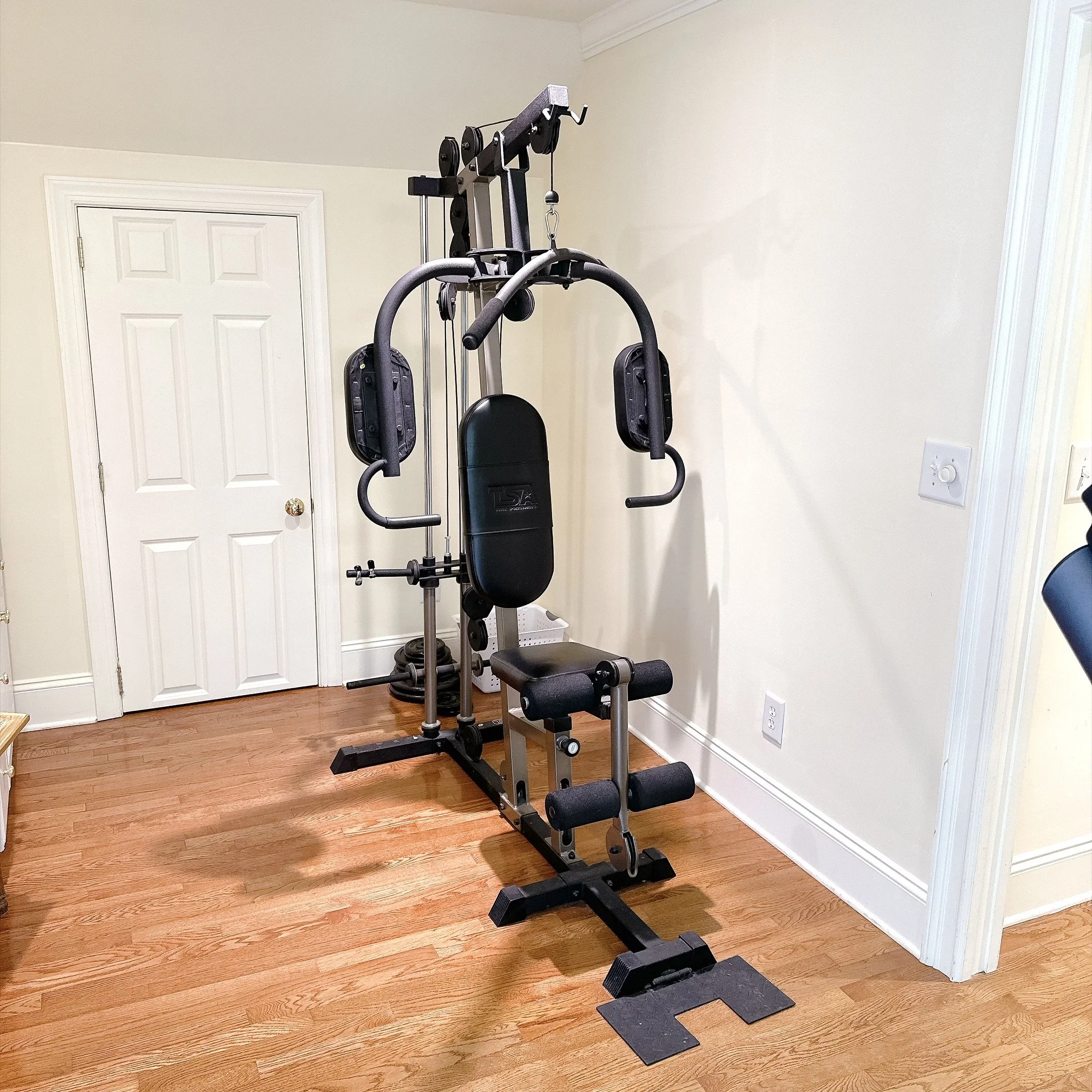 TSA USA Heavy Duty Home Gym – Full-Body Workout Station