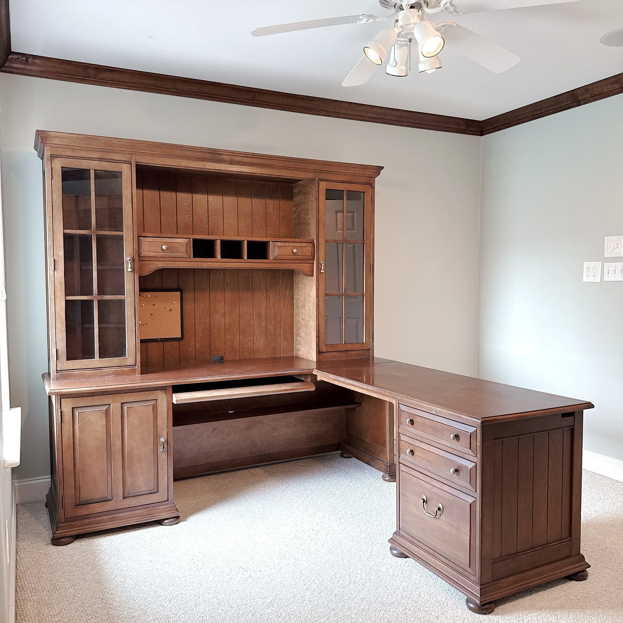 Executive L-Shaped Wooden Corner Desk with Storage Hutch