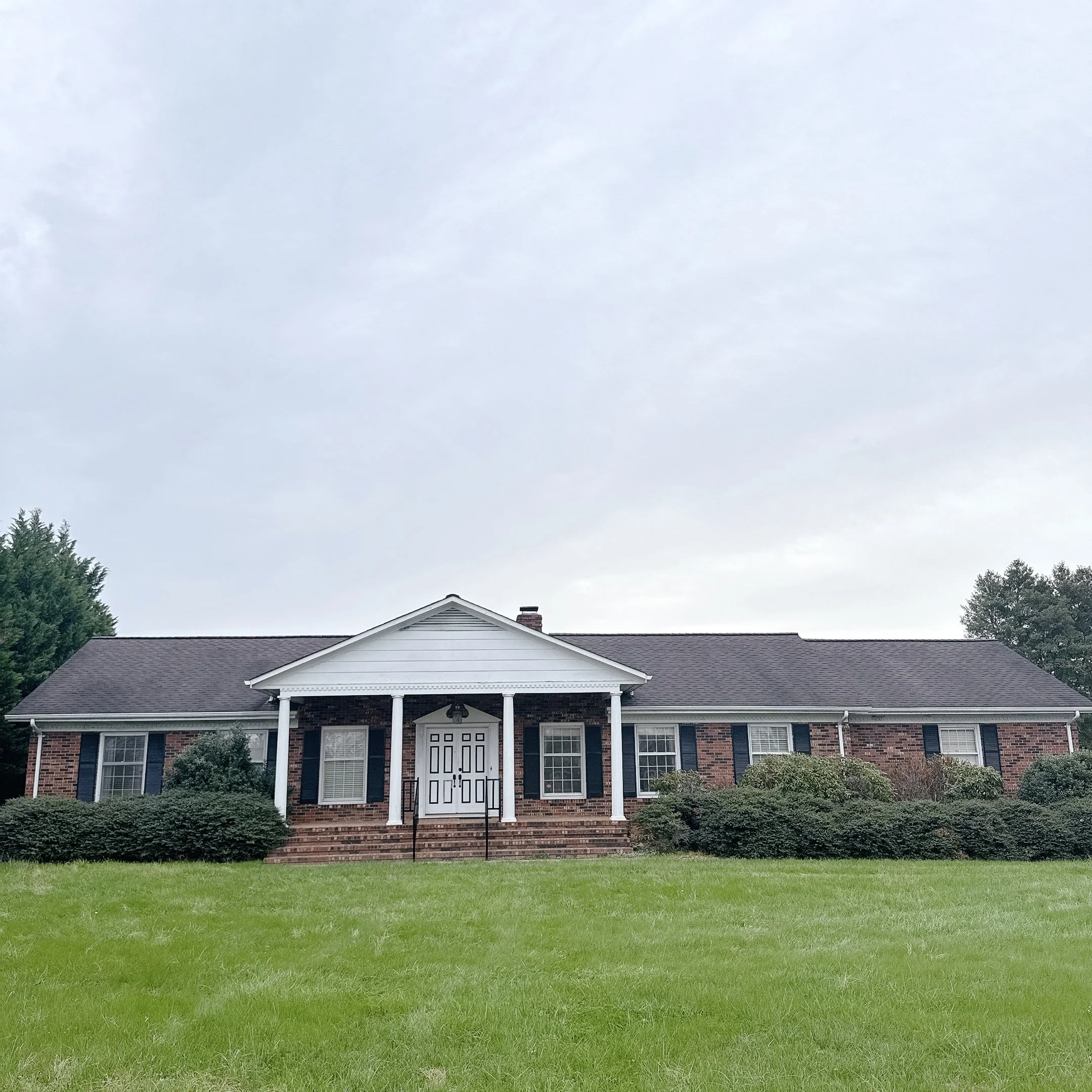 Statesville, NC | Beautiful Vintage Parisian Furniture, Art, Decor, Clothing, &amp; More!