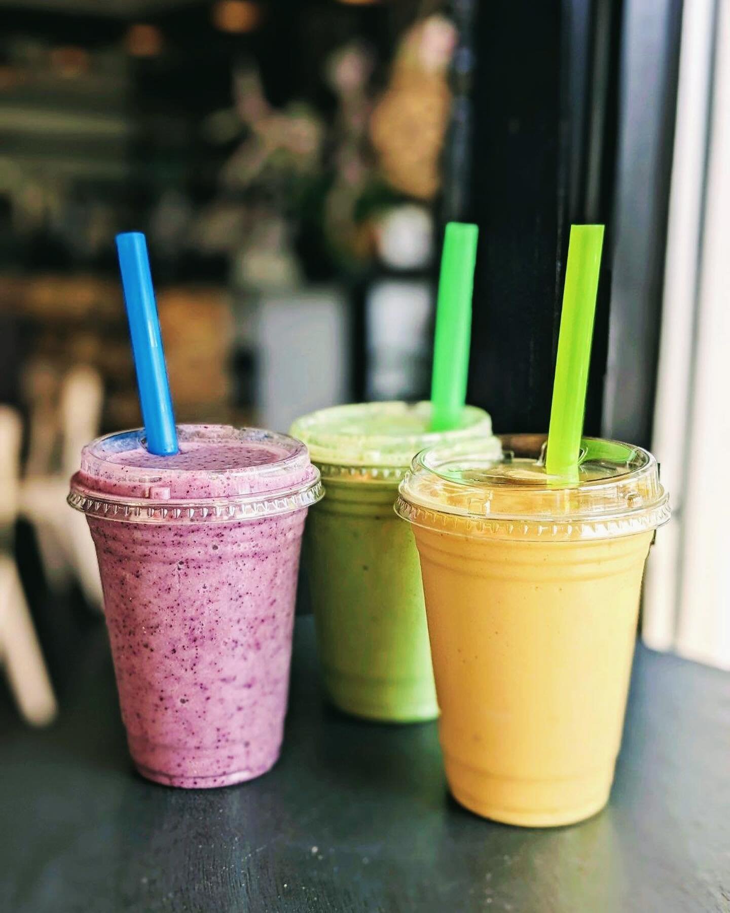 Smoothie season has arrived at Bread &amp; Roses 😎. What&rsquo;s your favorite smoothie? 

#brcapecod #vegan #plantbased #hyannis #mainstreet #smoothie