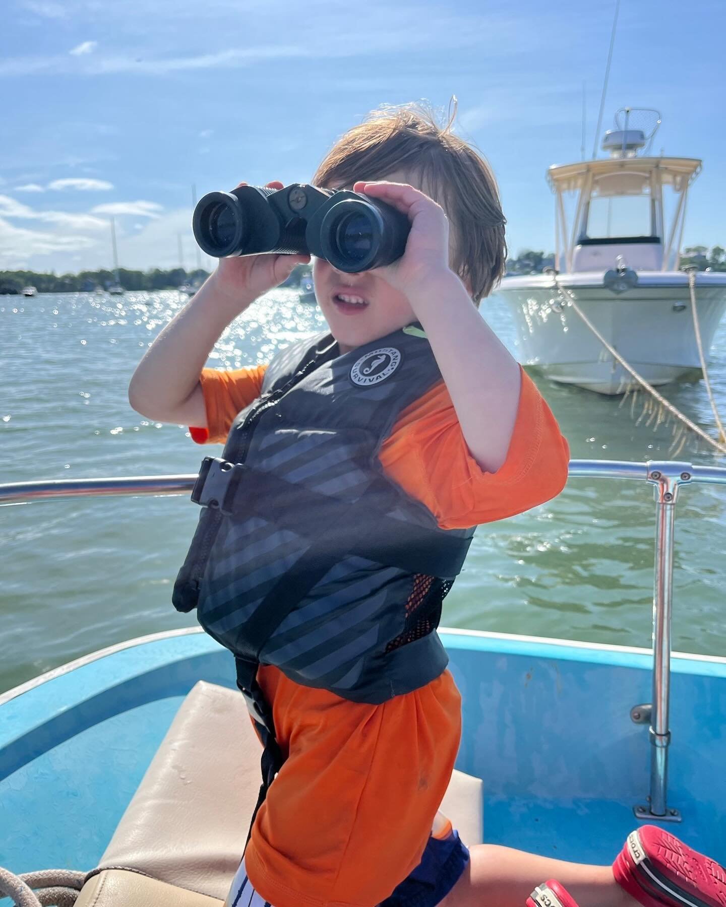 Looking for something fun for your 5-7 year old? Our Little Mariners Marine Science program is where it&rsquo;s at! Join us next week for the spring session or sign up in advance for one of our summer sessions. Learn more at the link in our bio. #mar