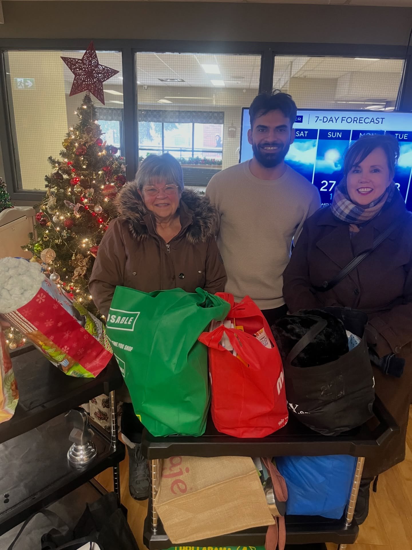 Your donations have been delivered for the seniors at Spruce Hill Lodge!
What a wonderful feeling it is to spread Christmas cheer &mdash; and we couldn&rsquo;t do it without the generous support of our clients. This is what the season is all about: a