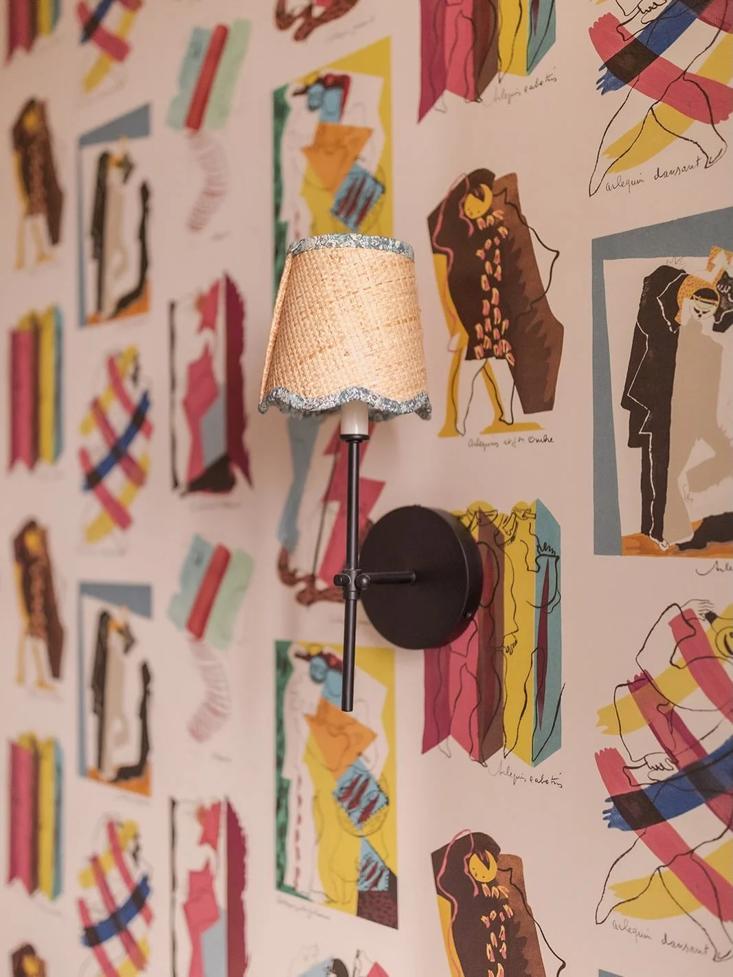 Fun little detail from my office just because. Swipe to see the whole tiny-but-mighty space that keeps this circus running. Color, pattern, and personality, even in 28 square feet.