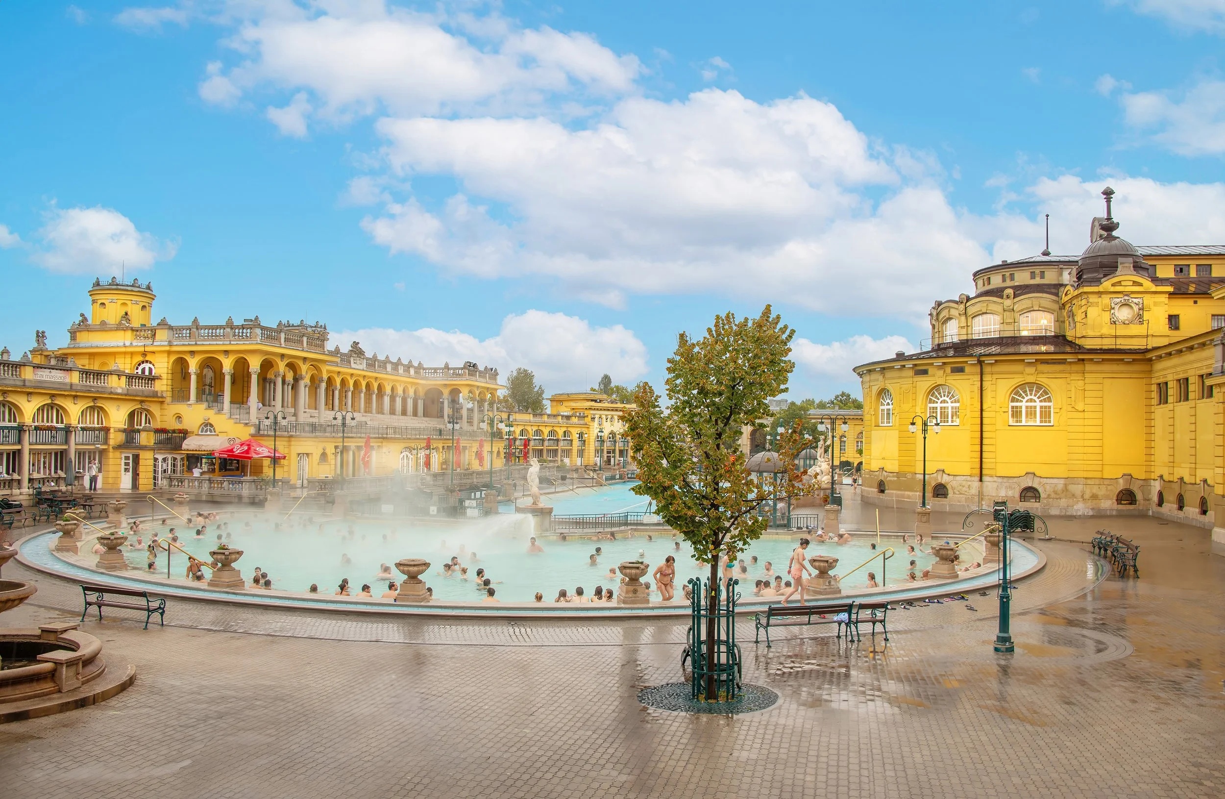 Széchenyi Thermal Bath, Budapest, Hungary 