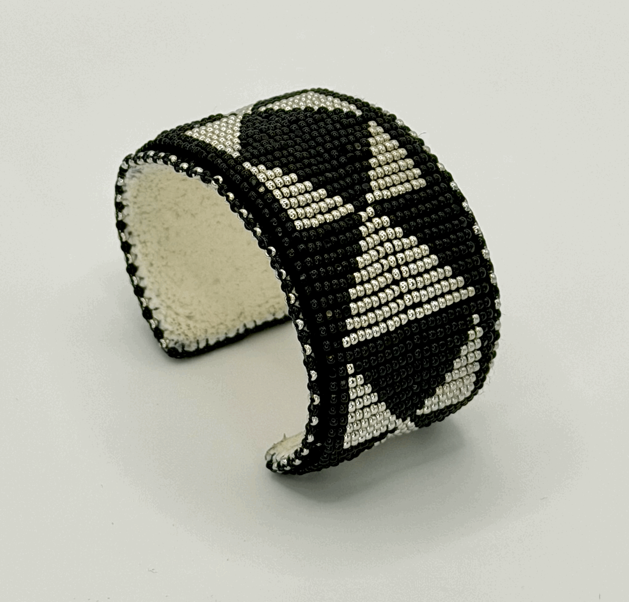 XL Beaded Cuff – Black & Palladium Silver Tipi Design