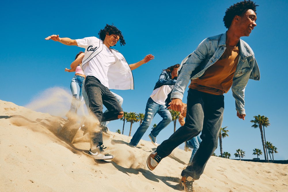 HCo_2022_BTS_One_Look_G77_TK_Apr23_Row_016_0373.jpg