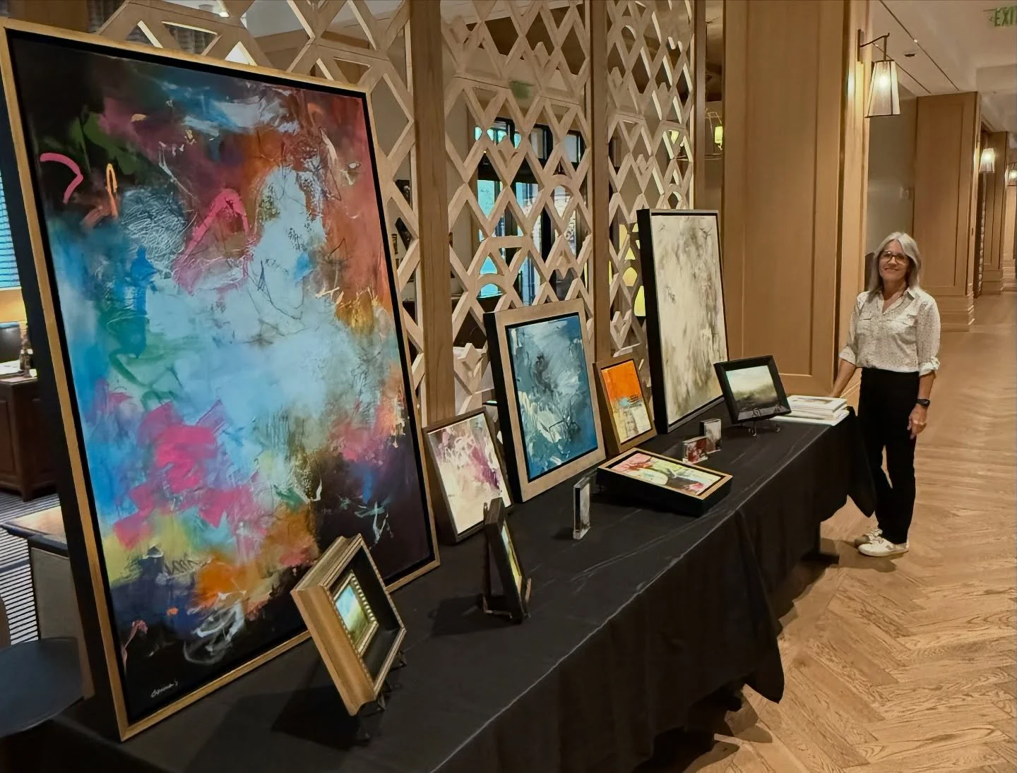 &hellip;.and, it&rsquo;s a wrap! Another showing at @artcrawlfranklin is in the books. A big thanks goes to the @harpethhotel for allowing me to show in your beautiful hotel. Much gratitude to those of you who stopped by to check out my art, talk abo