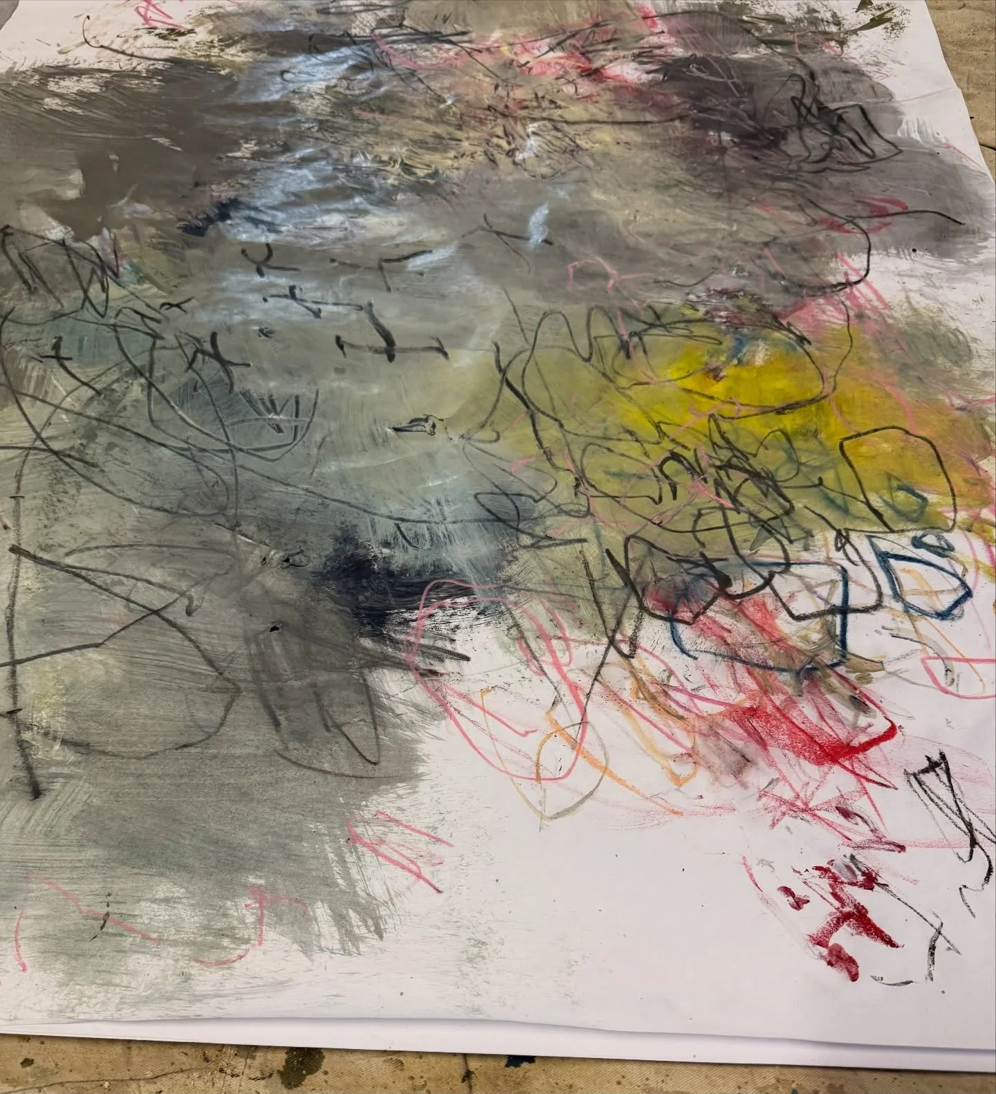 No, this is not a painting. This is what happens when you revisit what you learned in @stevenaimone workshop @paintspacenola . Oh, what fun I had not thinking and making marks on a big sheet of paper! This is &ldquo;me&rdquo;, and I&rsquo;m going to 