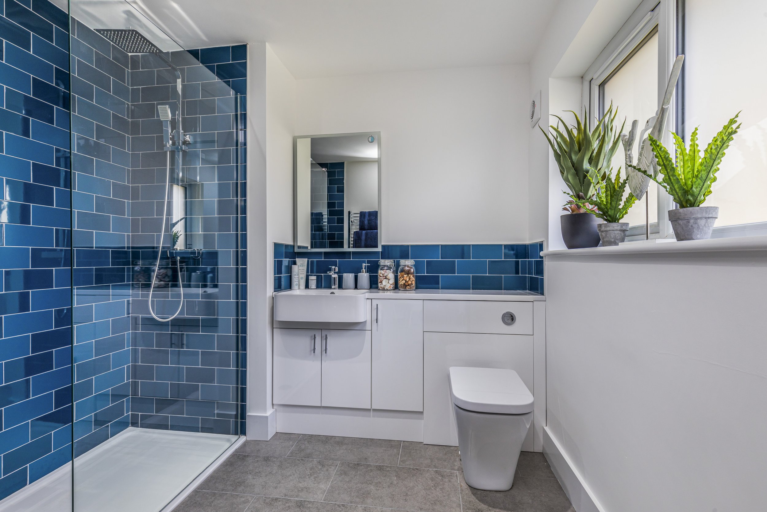 10. Studio Bathroom.jpg