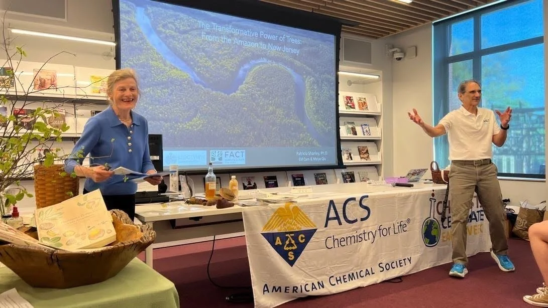 Dr Pat Shanlet is introduced by Dr Randy Weintraub.