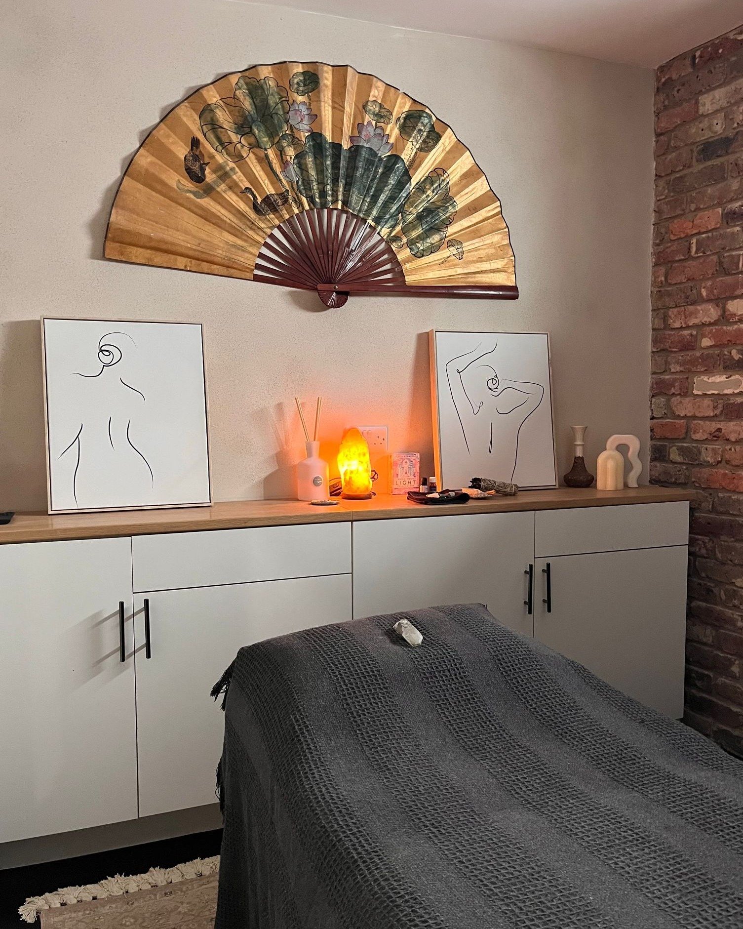 Unlock the transformative power of Reiki 🌟💛

Embrace a journey of inner peace and self-discovery every Tuesday from 11am to 6pm with our new holistic energy healing service led by @hereandnow.111 ✨

👉 Tailor your experience with flexible appointme