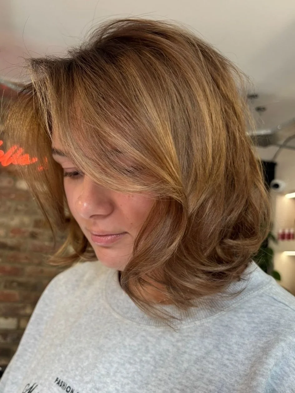 After rocking vibrant copper and red tones for over a year, @hairbymadisonmear_ lovely client is embracing a soft, golden brunette 🤎🌰

The perfect balance of warmth and natural shine, achieved with @wellahair ✨

.
.
.

#wella #wellacolor #wellaeduc