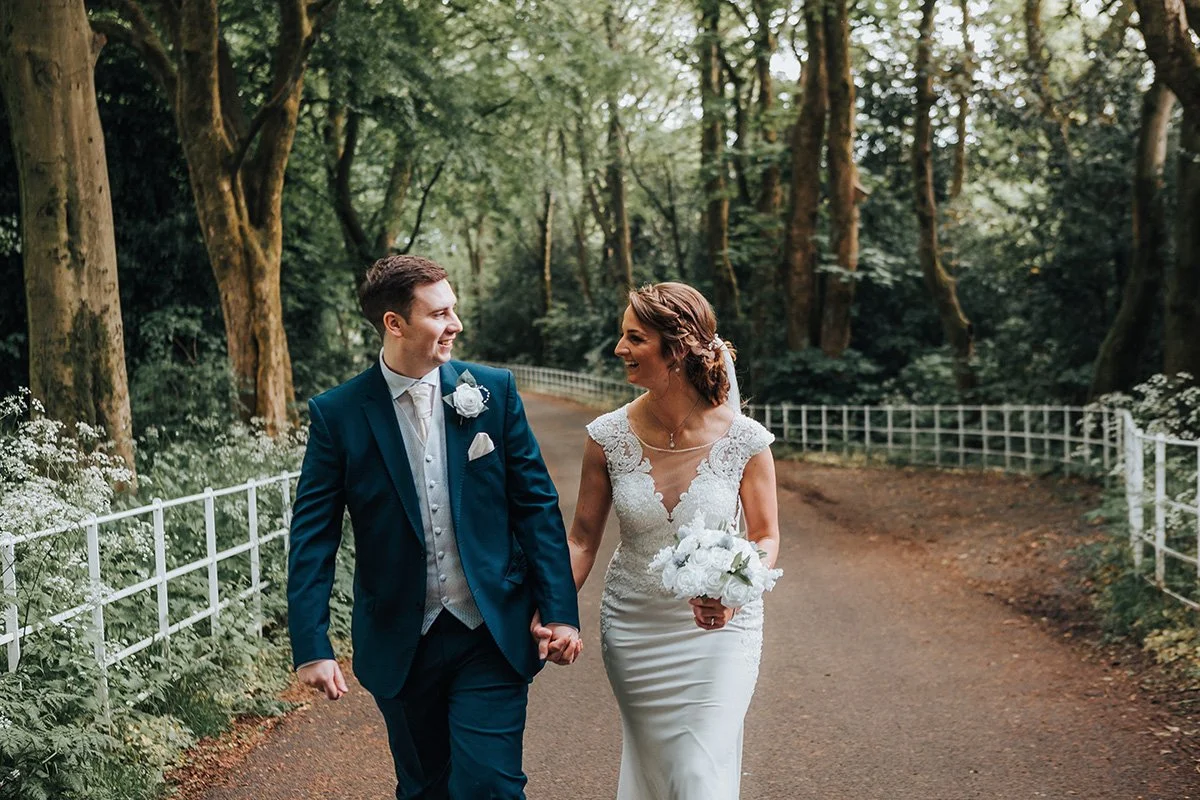 Wigan wedding photographer at Ashfield House