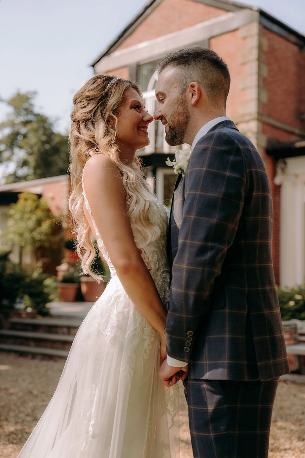 ASHFIELD-HOUSE-STANDISH-LANCASHIRE-WEDDING-PHOTOGRAPHER-00006.jpg