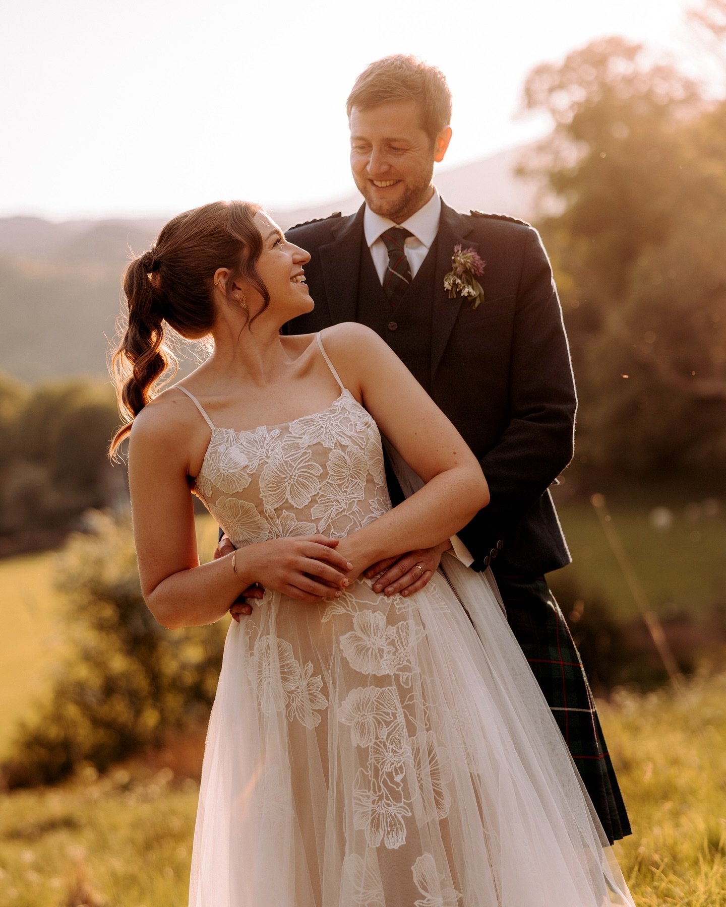 Well Saturday was a blast with Emily &amp; Matthew and my first wedding at the beautiful @lancrigg_grasmere too, made even better by an outdoor ceremony under the fells🔥

The Lake District is renowned for its unpredictable climate, but they lucked o