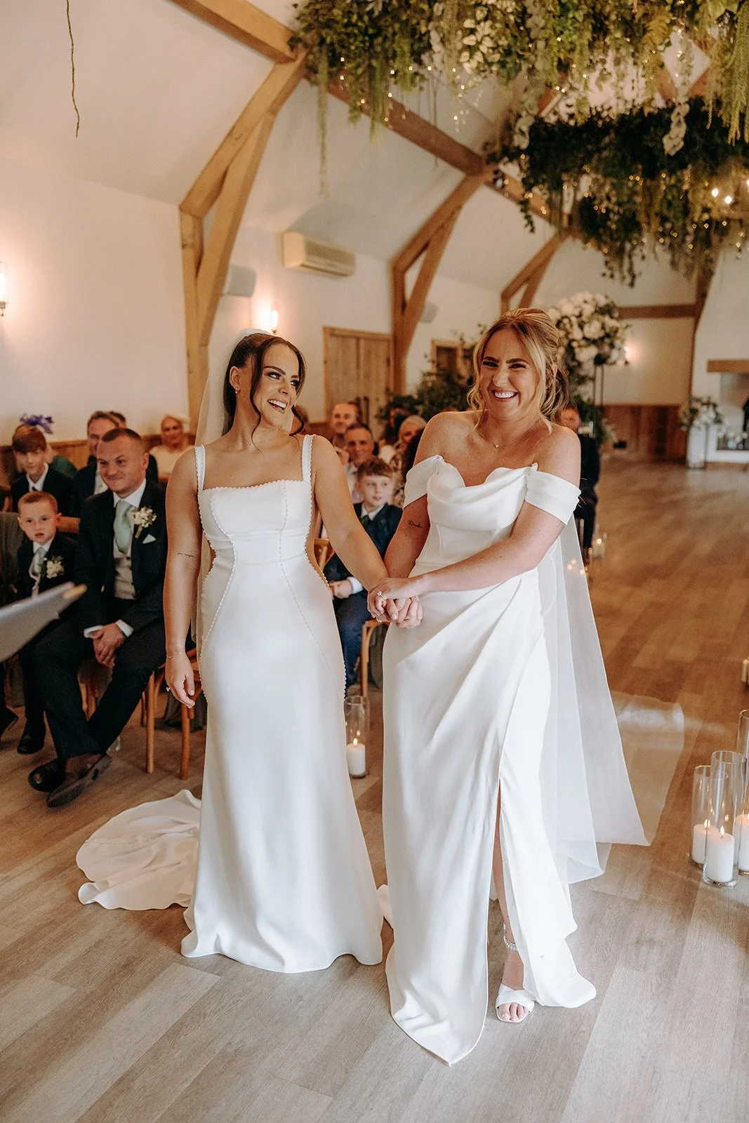 THE-RIVER-BARN-LANCASHIRE-WEDDING-PHOTOGRAPHER-0014.jpg